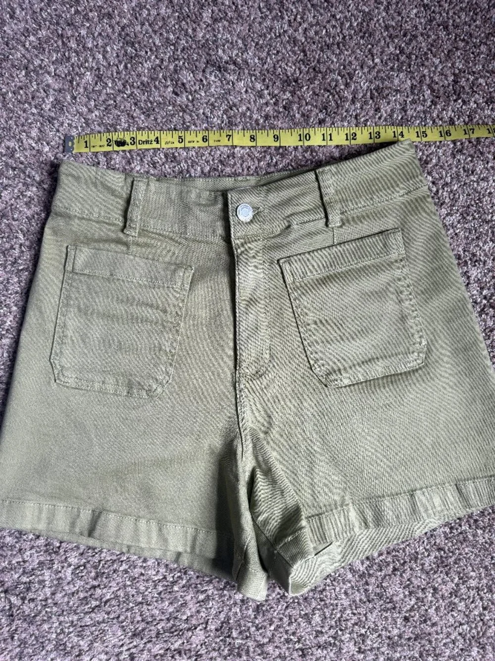 LC Lauren Conrad Super High Rise Patch Pocket Shorts | Giada Green | Size 8